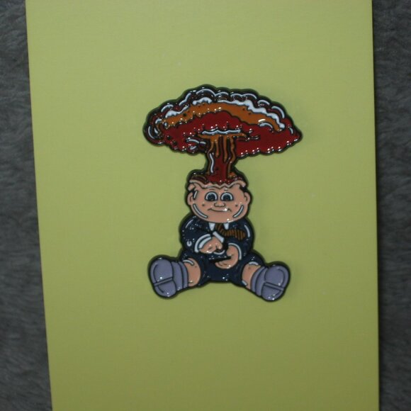 1980s Garbage Pail Kids GPK Adam Bomb Metal Enamel Pin 25108A2 - Picture 5 of 7